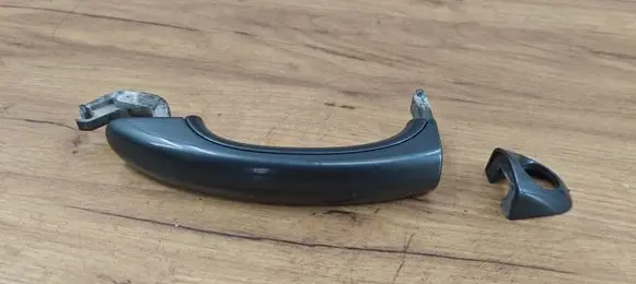 Volkswagen Touareg I Front door exterior handle 7L6837205A