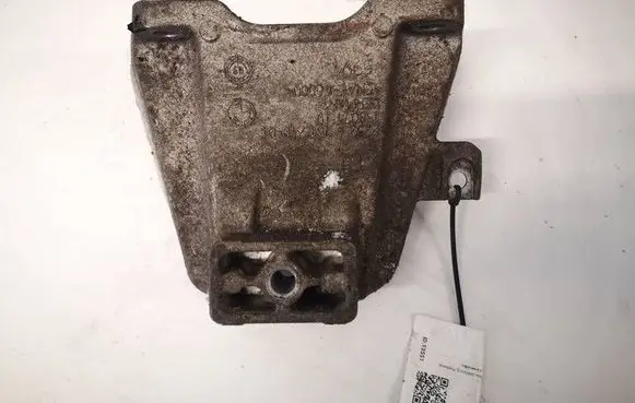 BMW 5 F10 F11 Engine mounting bracket 2232678124001 13807410