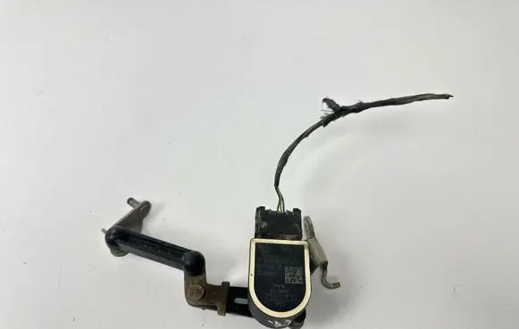 BMW 7 F01 F02 F03 F04 Headlight/headlamp level sensor 6784072