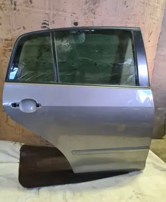 Volkswagen Golf Plus Rear door
