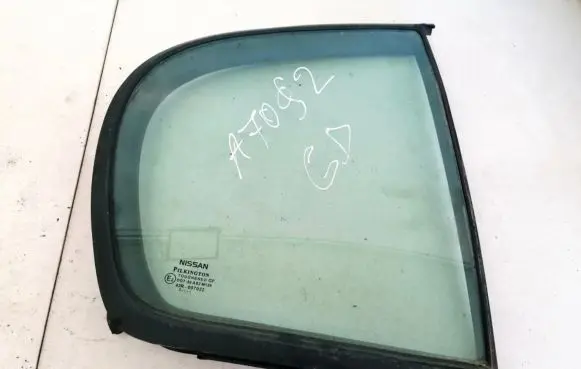 Nissan Almera N16 Rear vent window glass 43r007022 43r-007022
