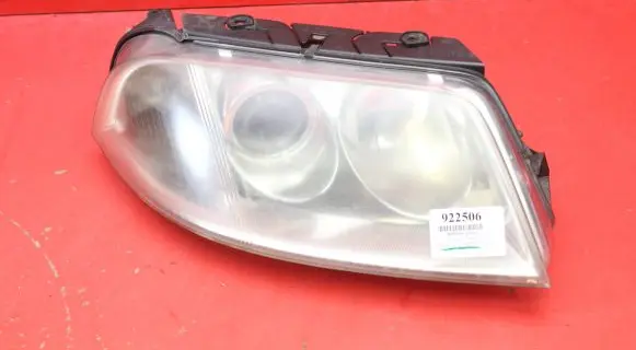 Volkswagen PASSAT B5.5 Headlight/headlamp 3B0941016