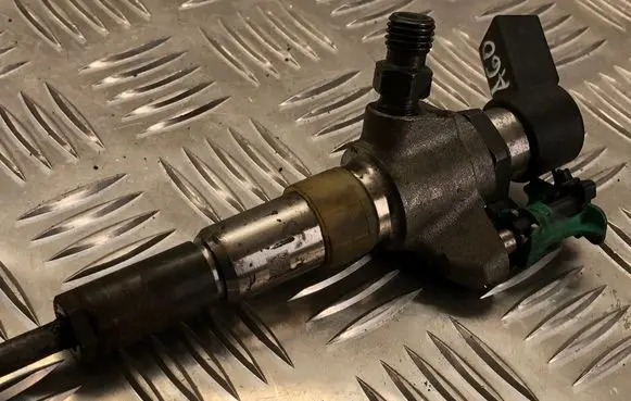 Ford Focus Fuel injector 9802448680 50274V05