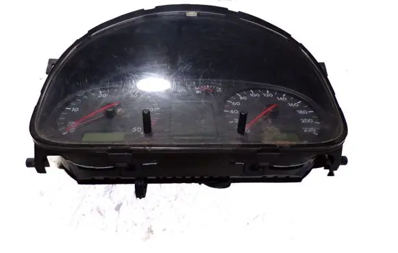 Volkswagen Transporter - Caravelle T4 Speedometer (instrument cluster) 7D0920803C