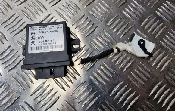 Volkswagen PASSAT B6 Light module LCM 5M0907357