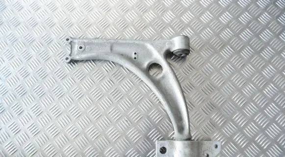 Volkswagen Tiguan Front lower control arm/wishbone 3C0407153B