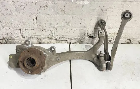 Audi A6 S6 C6 4F Front wheel hub spindle knuckle 4F0258