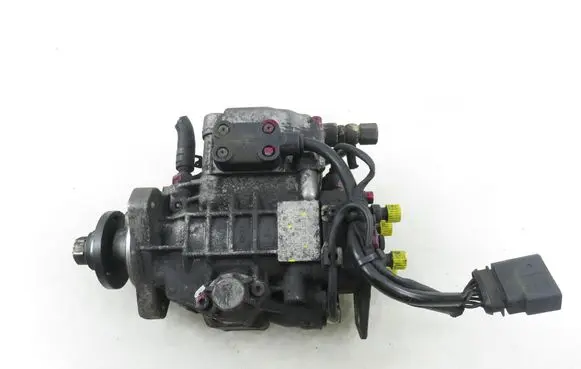 Skoda Octavia Mk1 (1U) Fuel injection high pressure pump 0460404977 038130107D