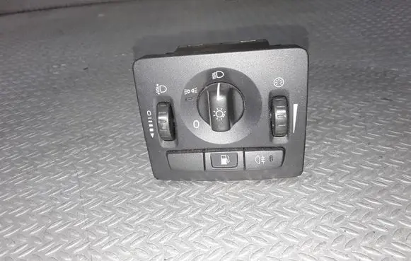 Volvo V50 Light switch 30739298