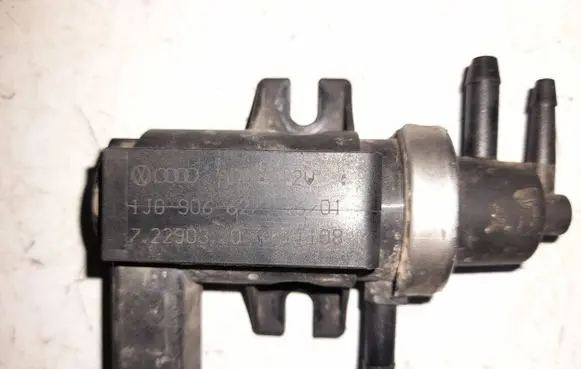 Volkswagen Golf IV Turbo solenoid valve 72290320 1J0906627A
