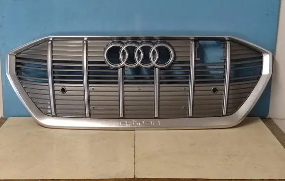Audi e-tron Front grill 4KE853651