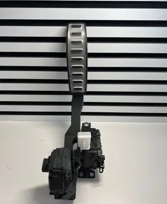 Porsche Cayenne (92A) Accelerator throttle pedal 7P5723507B