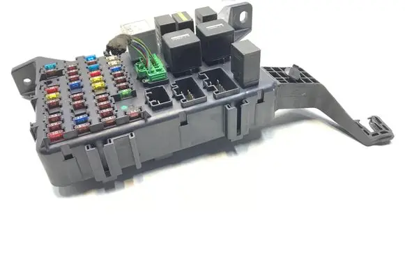 Ford Mondeo Mk III Fuse module 4S7T14A073AA K2508