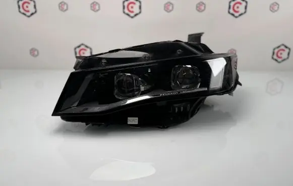 Peugeot 508 II Headlight/headlamp 9839014380
