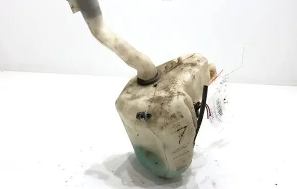 Windshield washer fluid reservoir/tank