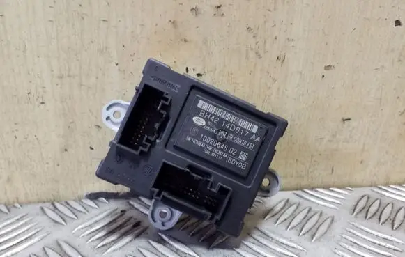 Jaguar XF X250 Door control unit/module BH4214D617AA 1002064802