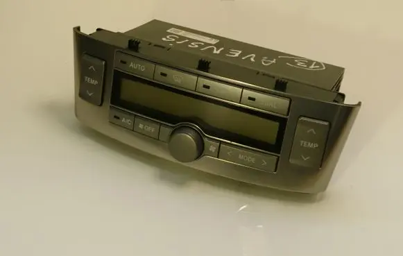Toyota Avensis T250 Climate control unit 5590005271 MB1465706740