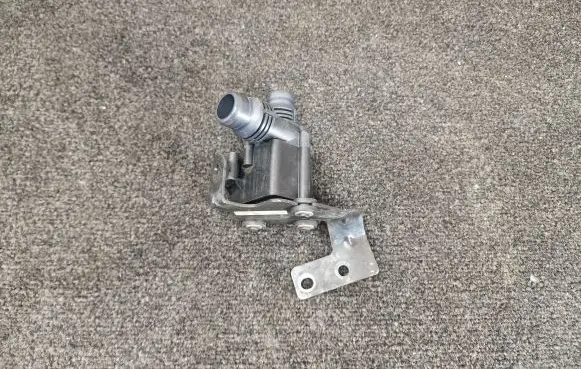Jaguar F-Pace Electric auxiliary coolant/water pump M8A28B500BB