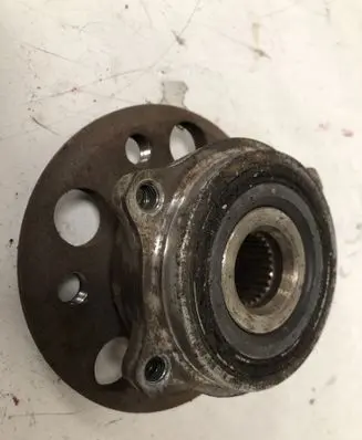 Mercedes-Benz C AMG W204 Rear wheel ball bearing 