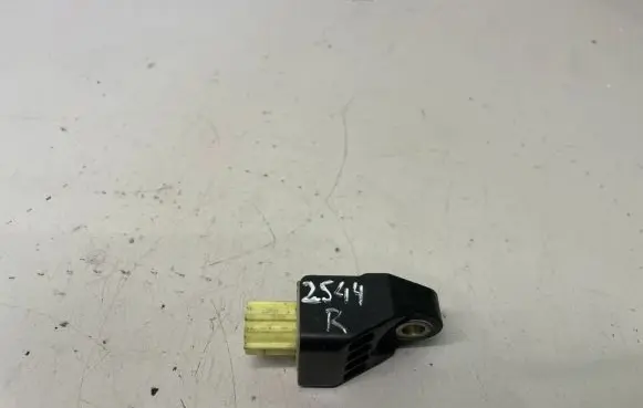 Subaru Legacy Airbag deployment crash/impact sensor 98231AJ000