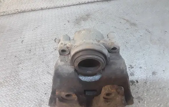 Volvo V70 Front brake caliper 