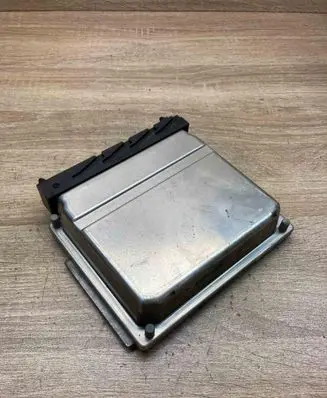 Volvo V70 Engine control unit/module ECU 09496667A 0281001776