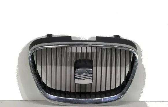 Seat Leon (1P) Front bumper upper radiator grill 1P0853654A