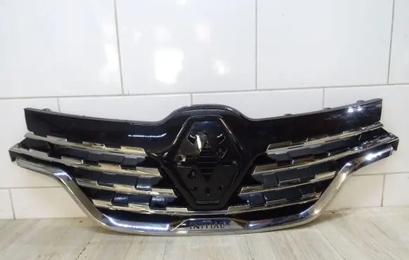 Porsche Cayenne (9PA) Front grill 623100754R