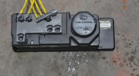 Mercedes-Benz E W210 Central locking vacuum pump 2108002248 002200263 00782837