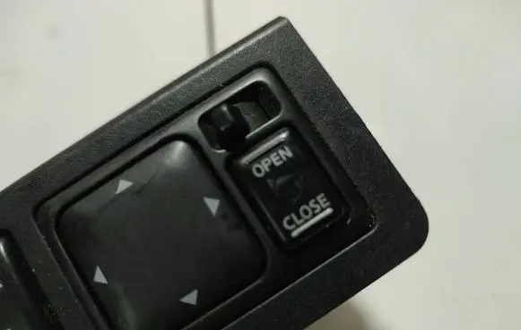 Nissan Murano Z50 Wing mirror switch