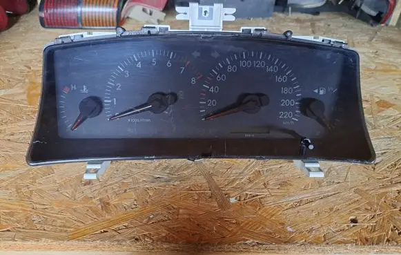 Toyota Corolla E120 E130 Speedometer (instrument cluster) 8380012E10 2574206300