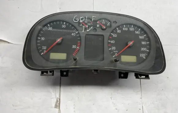 Volkswagen Golf IV Speedometer (instrument cluster) 0263611004