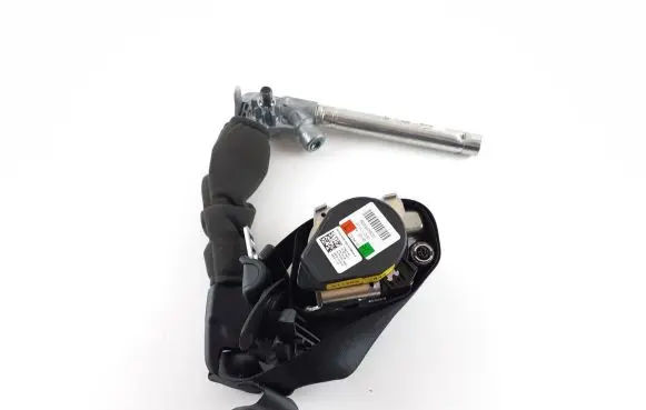Maserati Ghibli Front seatbelt 6700216420 628443800 6700014260