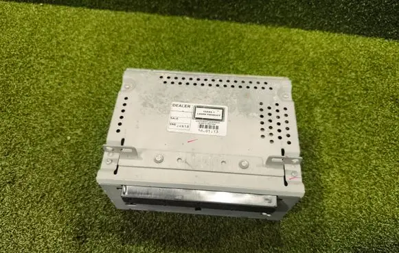Radio/CD/DVD/GPS head unit