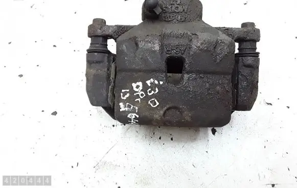 Hyundai i30 Front brake caliper