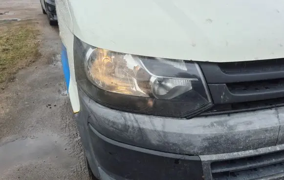 Volkswagen Transporter - Caravelle T5 Headlight/headlamp 