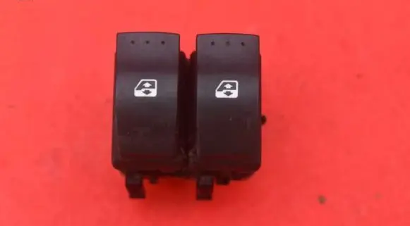 Renault Megane II Electric window control switch 108268A