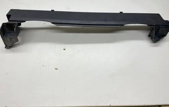 BMW X5 E70 Top upper radiator support slam panel 7576271