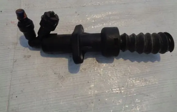 Peugeot Partner Clutch slave cylinder 
