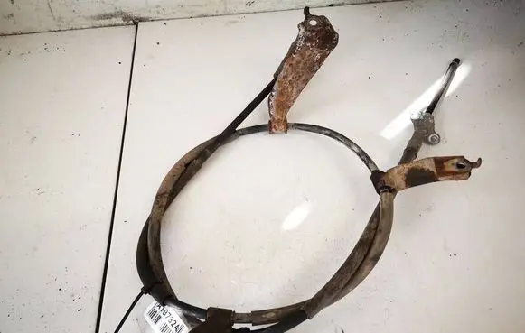 Handbrake/parking brake wiring cable