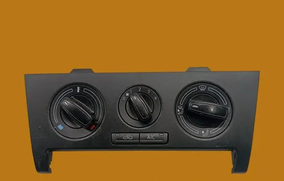 Skoda Rapid (NH) Climate control unit 5JA820045B