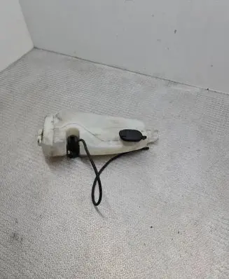 Dacia Duster Windshield washer fluid reservoir/tank 8200210002 8200609549 8200440772