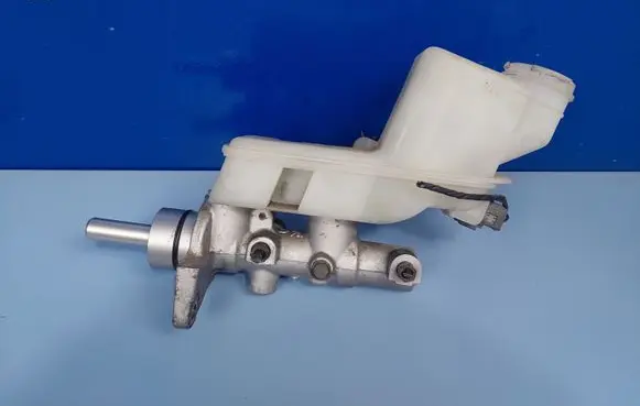Mazda 6 Master brake cylinder GJ6L4340ZA GJ6L4340Z