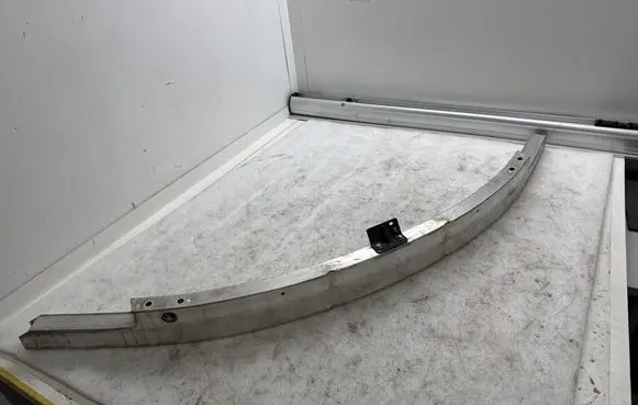 Tesla Model 3 Front bumper cross member 1104667 1104667CNL 1TCG5211641B0032