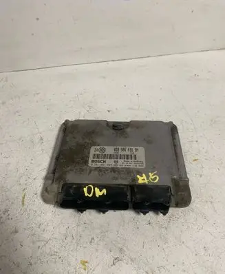 Volkswagen Golf IV Engine control unit/module 038906018BM 28SA3729 0281001846