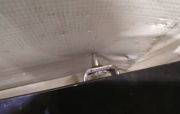 Peugeot 4007 Tailgate/trunk/boot hinge