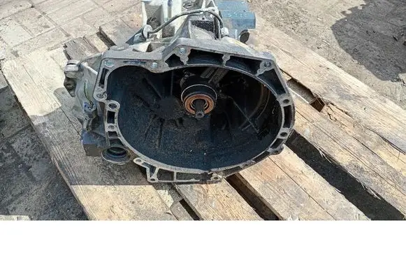 Ford Focus Automatic gearbox XS4R7002BD