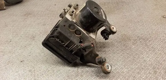 Volvo V70 ABS Pump 31261142 7G9N2C405AC