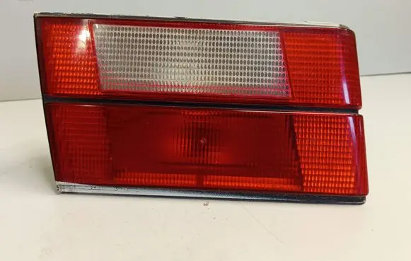 BMW 5 E34 Tailgate rear/tail lights 83515610L