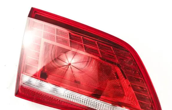 Volkswagen PASSAT B7 Tailgate rear/tail lights 179835